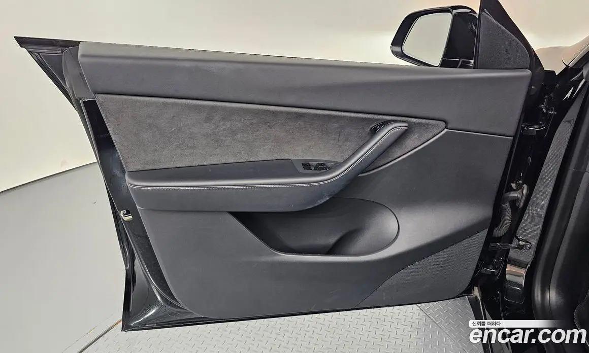 Tesla Model Y 2021 0.2 автомат (гидро), фото 13 Tesla Model Y 2021 0.2 автомат (гидро), фото 13