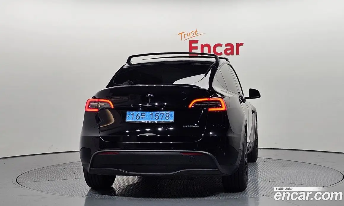 Tesla Model Y 2021 0.2 автомат (гидро), фото 3 Tesla Model Y 2021 0.2 автомат (гидро), фото 3