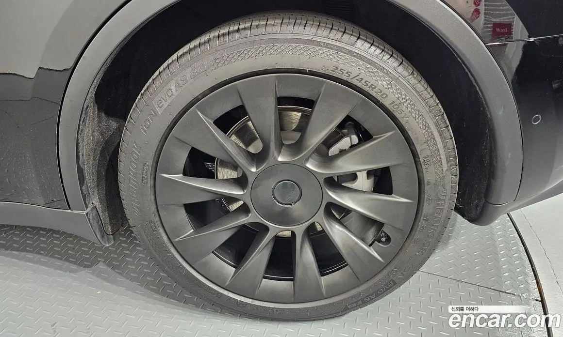 Tesla Model Y 2021 0.2 автомат (гидро), фото 6 Tesla Model Y 2021 0.2 автомат (гидро), фото 6
