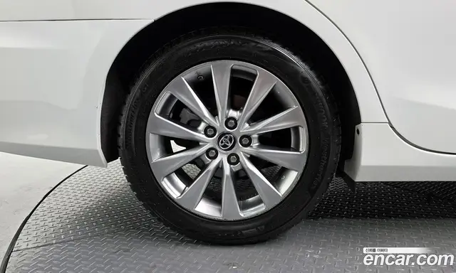 Toyota Camry 2016 2.5 автомат (гидро), миниатюра 5 Toyota Camry 2016 2.5 автомат (гидро), миниатюра 5