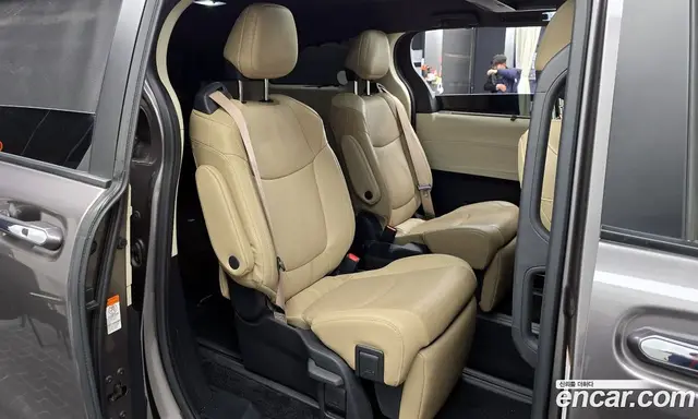 Toyota Sienna 2022 2.5 автомат (гидро), миниатюра 12