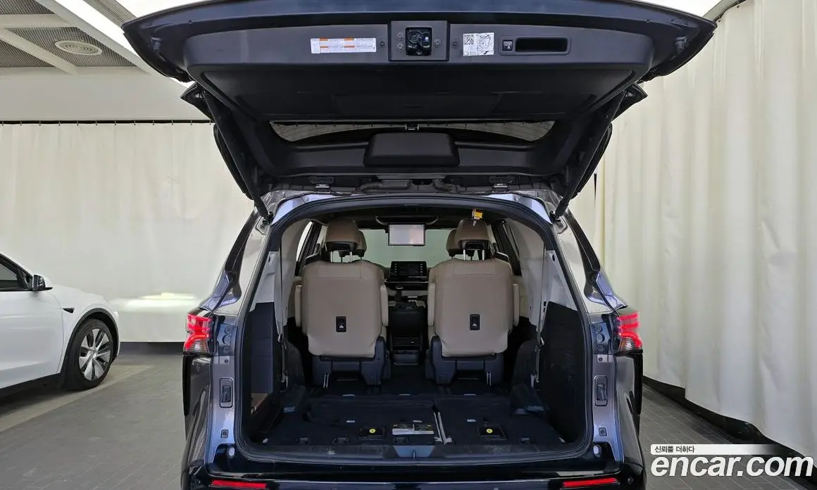 Toyota Sienna 2022 2.5 автомат (гидро), фото 20 Toyota Sienna 2022 2.5 автомат (гидро), фото 20