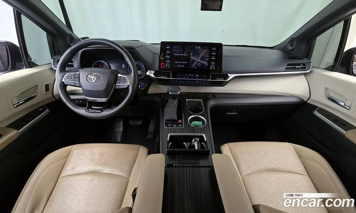 Toyota Sienna 2022 2.5 автомат (гидро), фото 7 Toyota Sienna 2022 2.5 автомат (гидро), фото 7