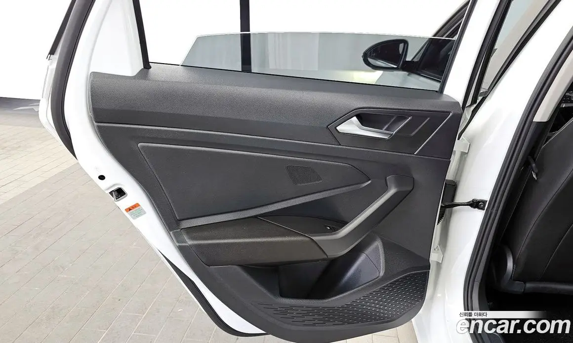 Volkswagen Jetta 2023 1.5 автомат (гидро), фото 15