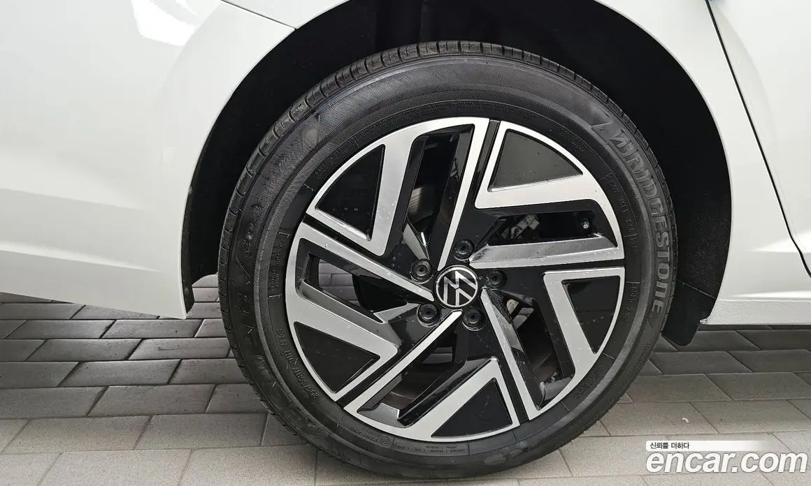 Volkswagen Jetta 2023 1.5 автомат (гидро), фото 5