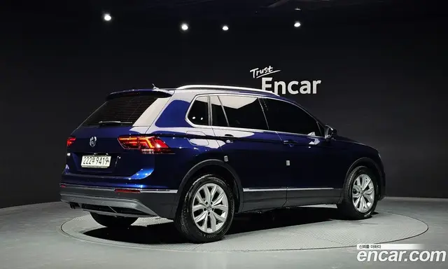 Volkswagen Tiguan 2018 2.0 автомат (гидро), миниатюра 2
