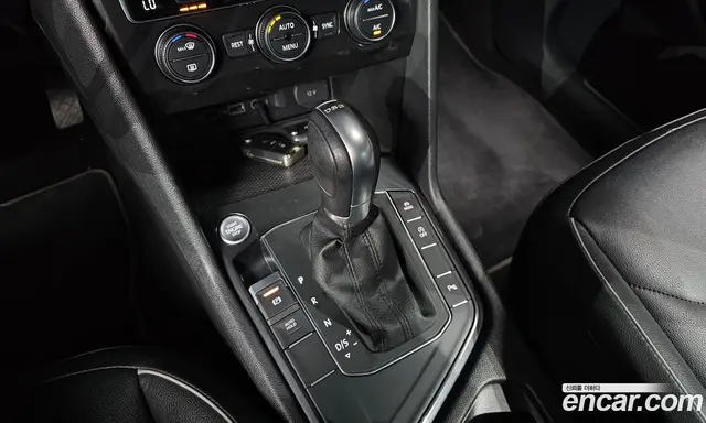 Volkswagen Tiguan 2018 2.0 автомат (гидро), миниатюра 12