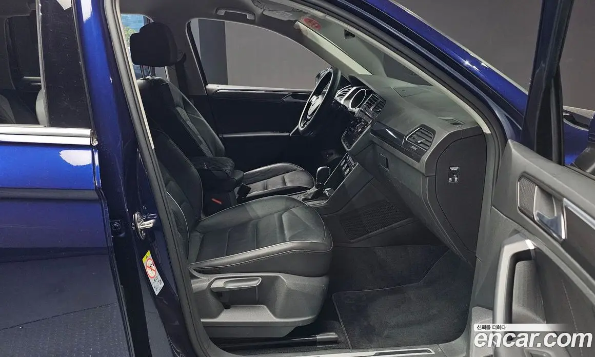 Volkswagen Tiguan 2018 2.0 автомат (гидро), фото 16