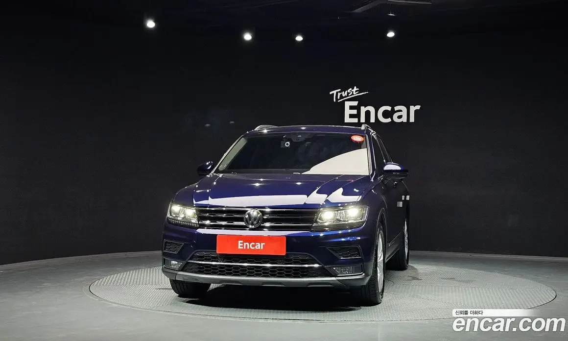 Volkswagen Tiguan 2018 2.0 автомат (гидро), фото 3