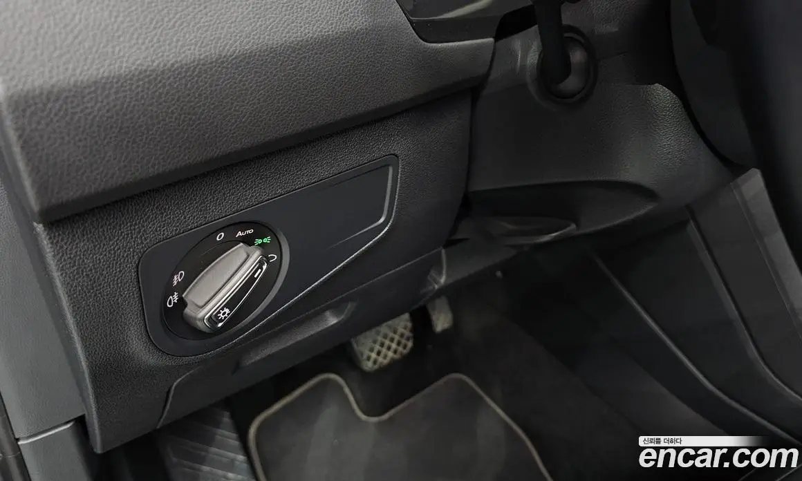 Volkswagen Tiguan 2018 2.0 автомат (гидро), фото 32