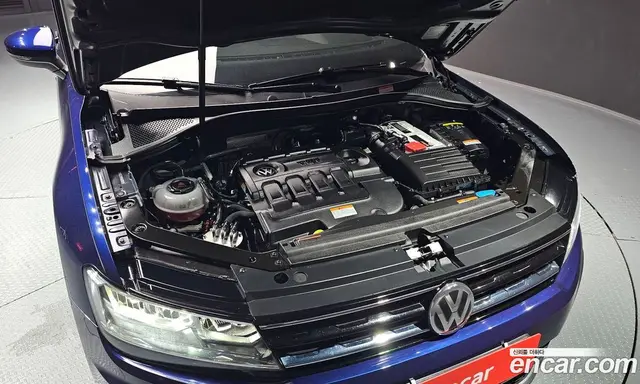Volkswagen Tiguan 2018 2.0 автомат (гидро), миниатюра 6