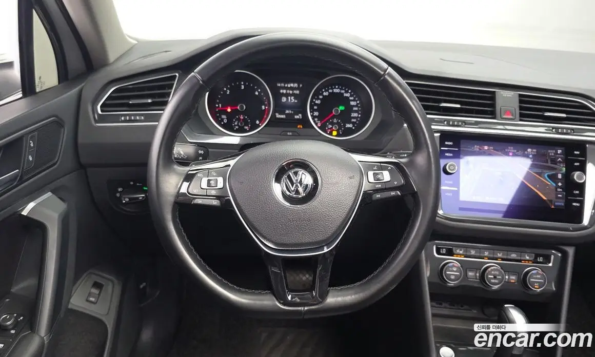 Volkswagen Tiguan 2020 2.0 автомат (гидро), фото 13