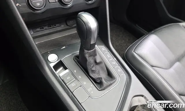 Volkswagen Tiguan 2020 2.0 автомат (гидро), миниатюра 9