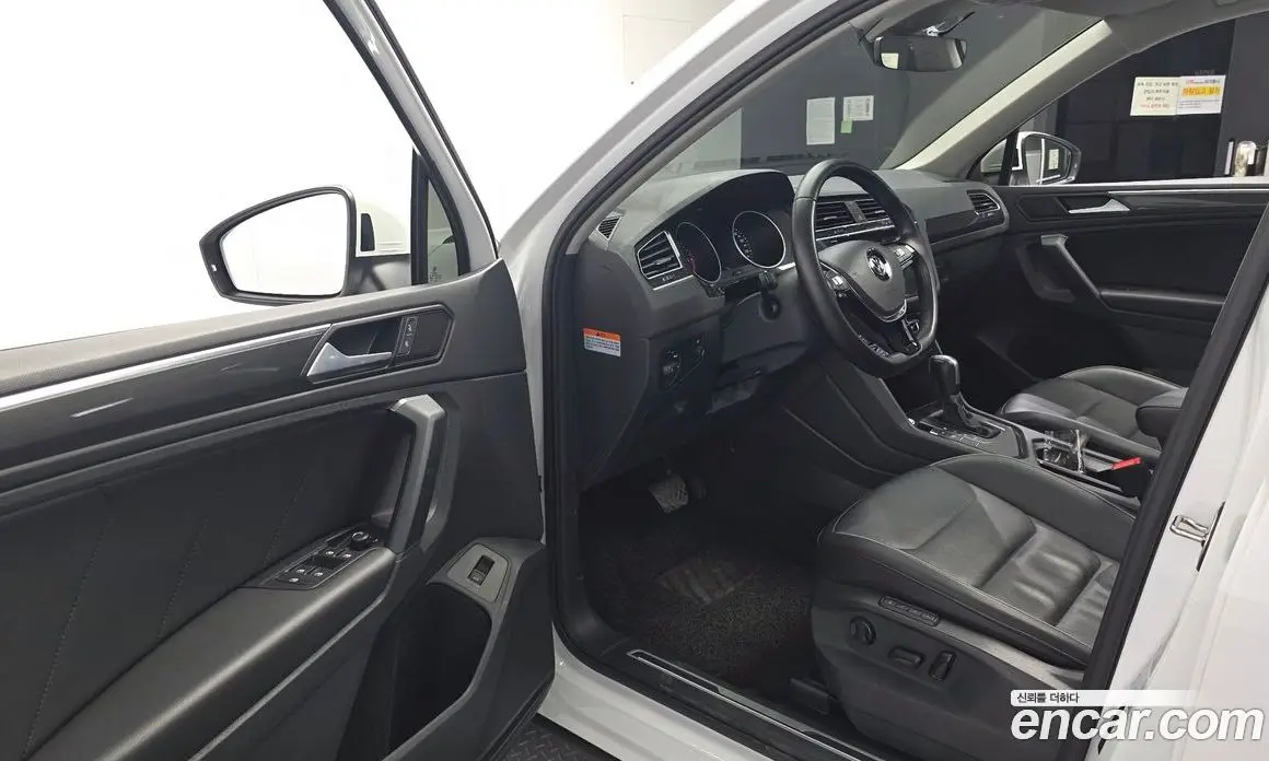 Volkswagen Tiguan 2020 2.0 автомат (гидро), фото 10