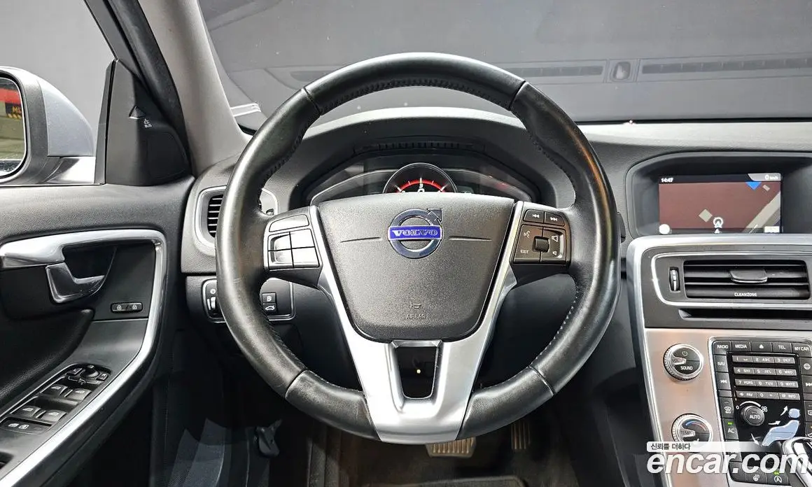 Volvo S60 2017 2.0 автомат (гидро), фото 12