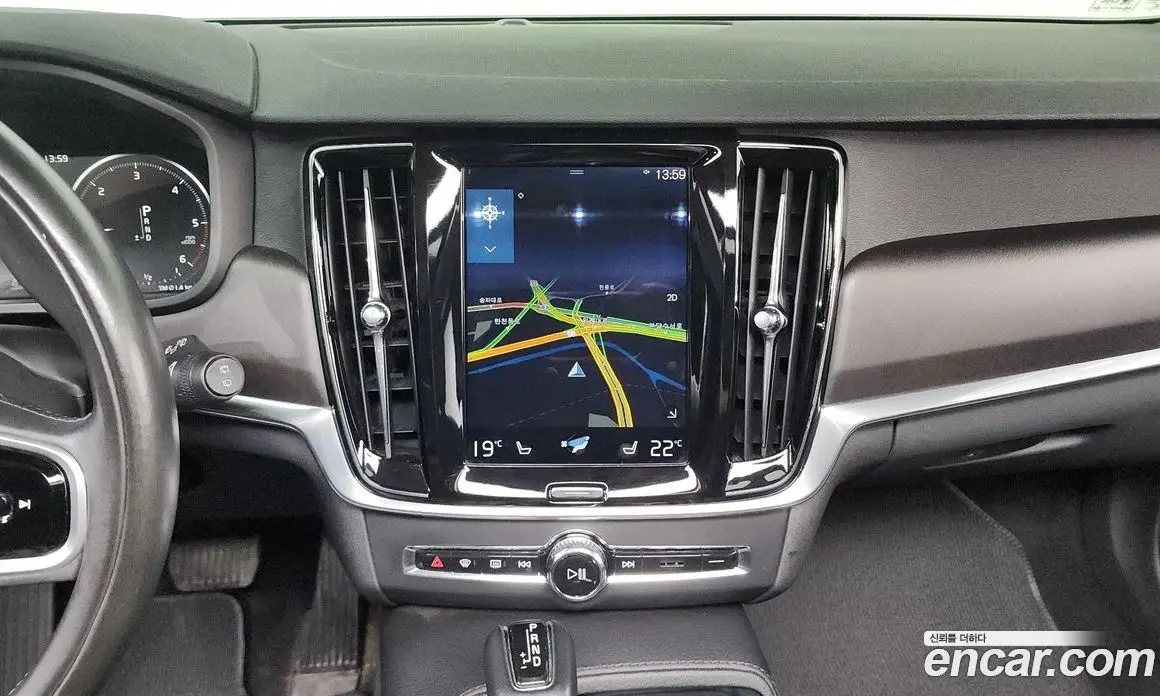 Volvo V90 2017 2.0 автомат (гидро), фото 14