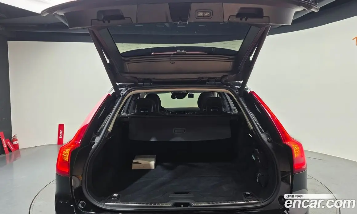 Volvo V90 2017 2.0 автомат (гидро), фото 20