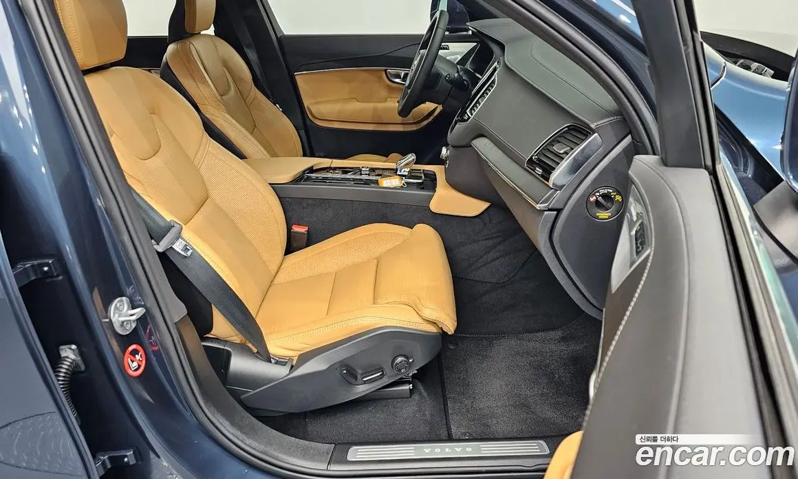 Volvo XC90 2023 2.0 автомат (гидро), фото 16