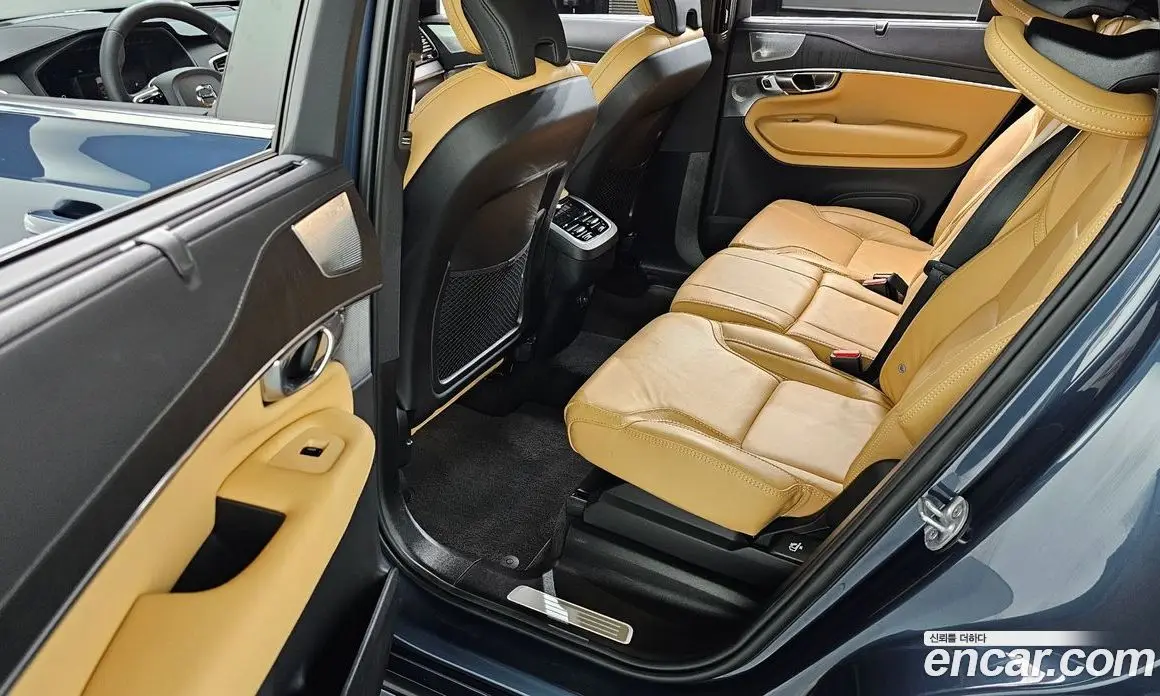 Volvo XC90 2023 2.0 автомат (гидро), фото 18