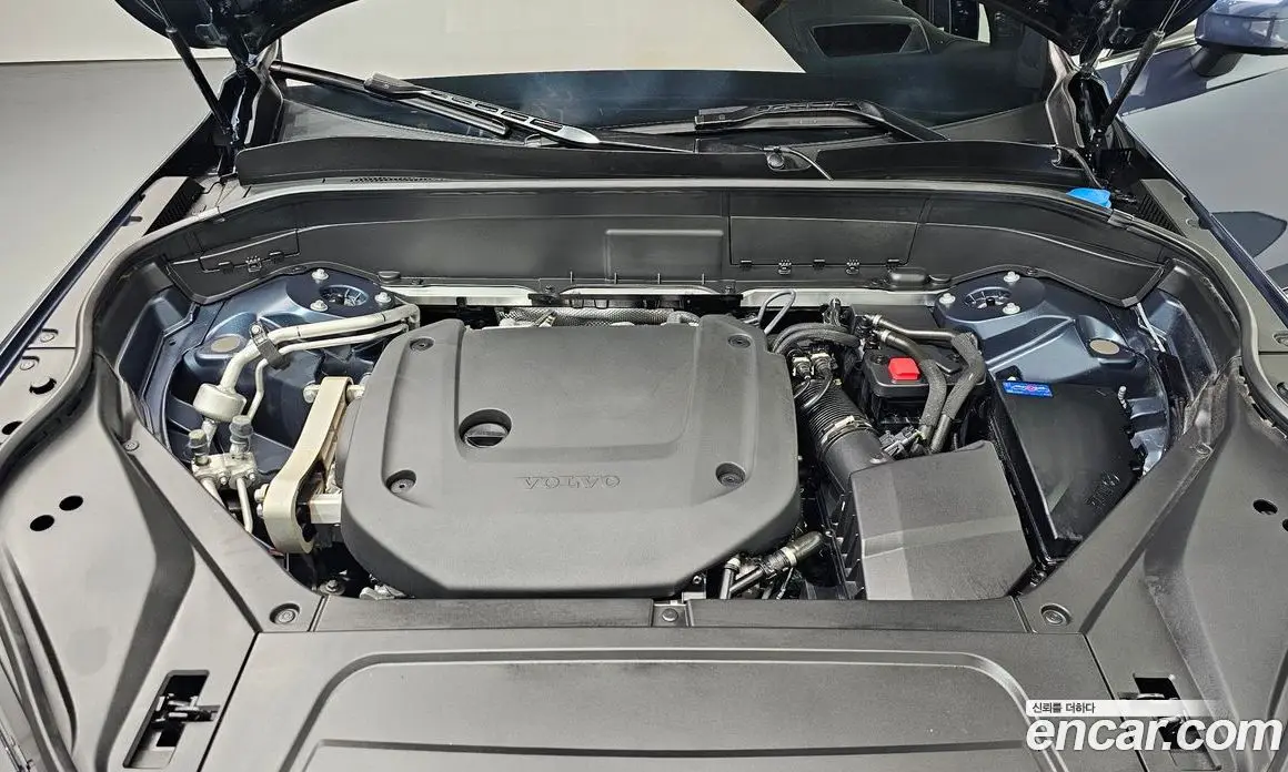 Volvo XC90 2023 2.0 автомат (гидро), фото 6