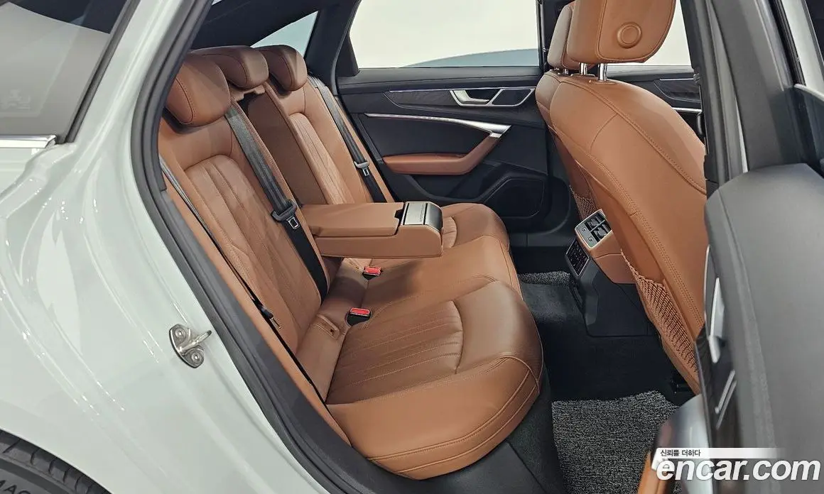 Audi A6 2021 2.0 автомат (гидро), фото 12