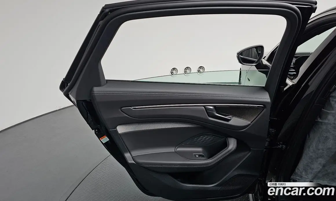 Audi A6 2026 2.0 автомат (гидро), фото 14