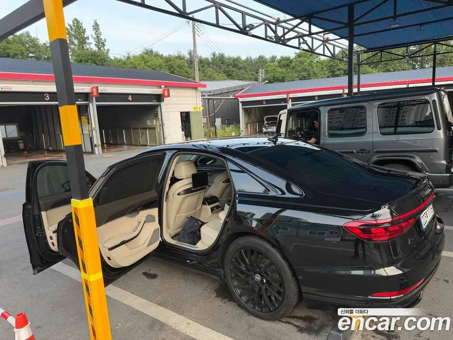 Audi A8 2018 3.0 автомат (гидро), фото 3