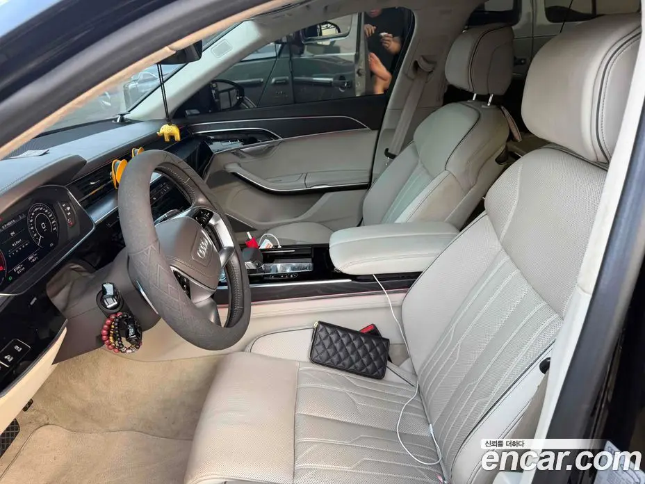 Audi A8 2018 3.0 автомат (гидро), фото 8