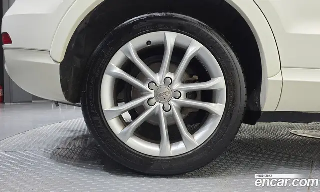 Audi Q3 2014 2.0 автомат (гидро), миниатюра 5
