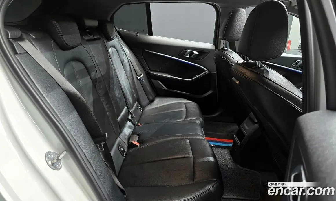 BMW 1 серия 2022 2.0 автомат (гидро), фото 12
