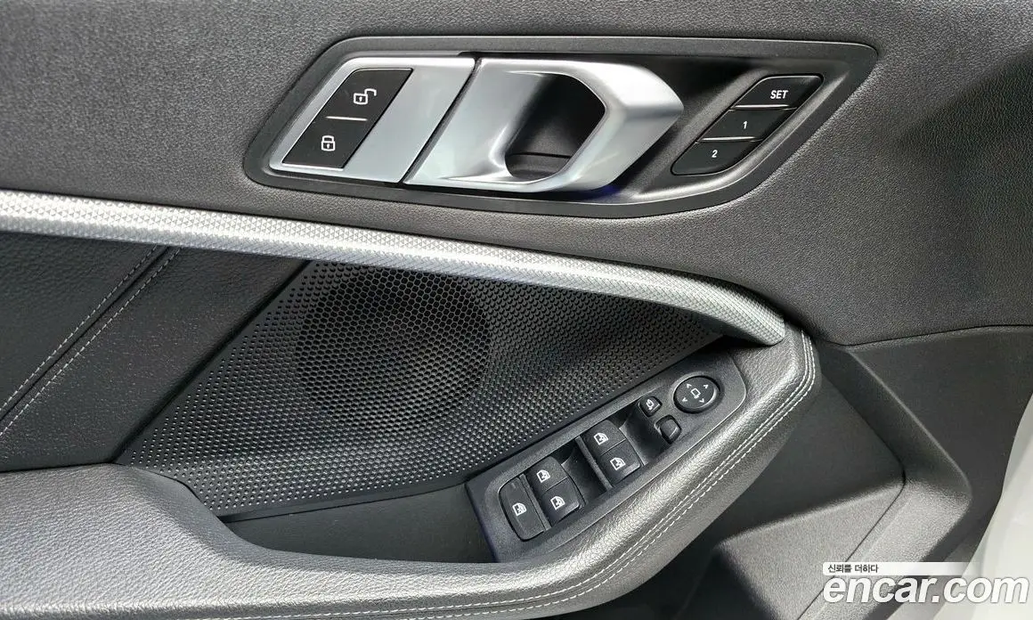 BMW 1 серия 2022 2.0 автомат (гидро), фото 17