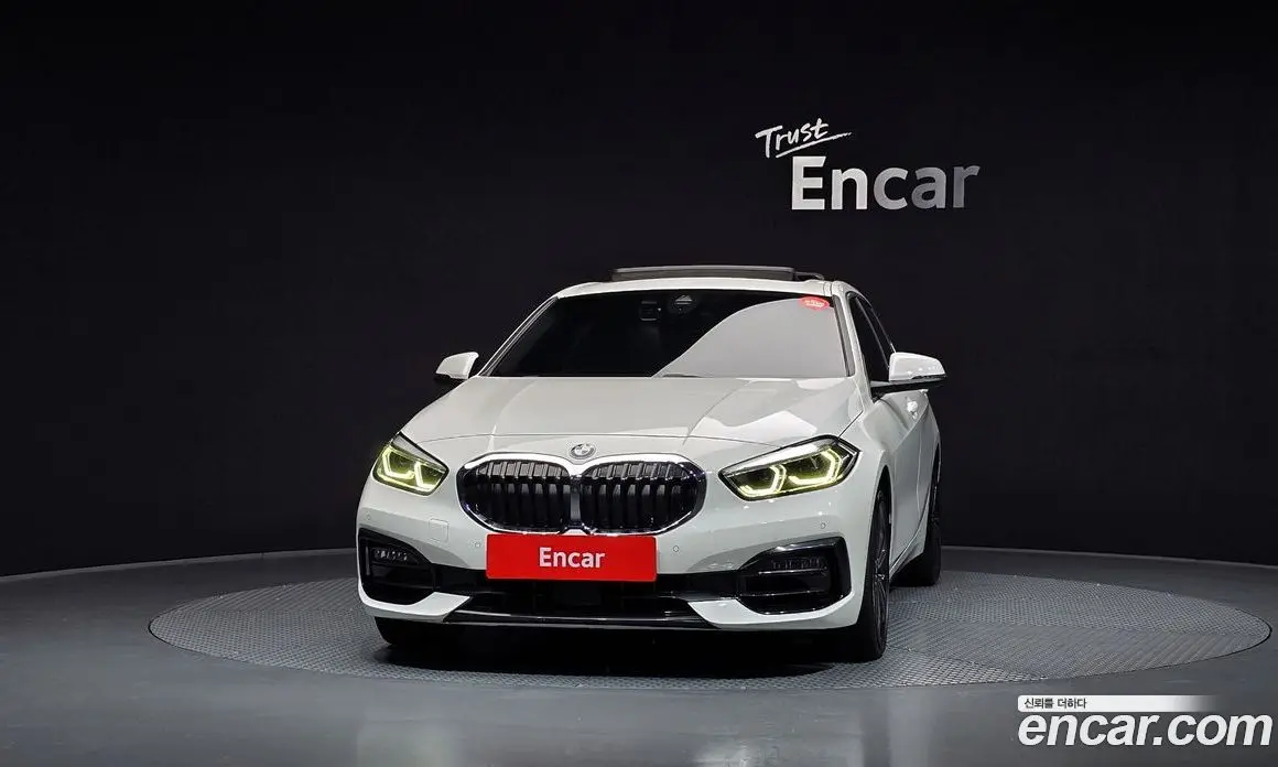 BMW 1 серия 2022 2.0 автомат (гидро), фото 3