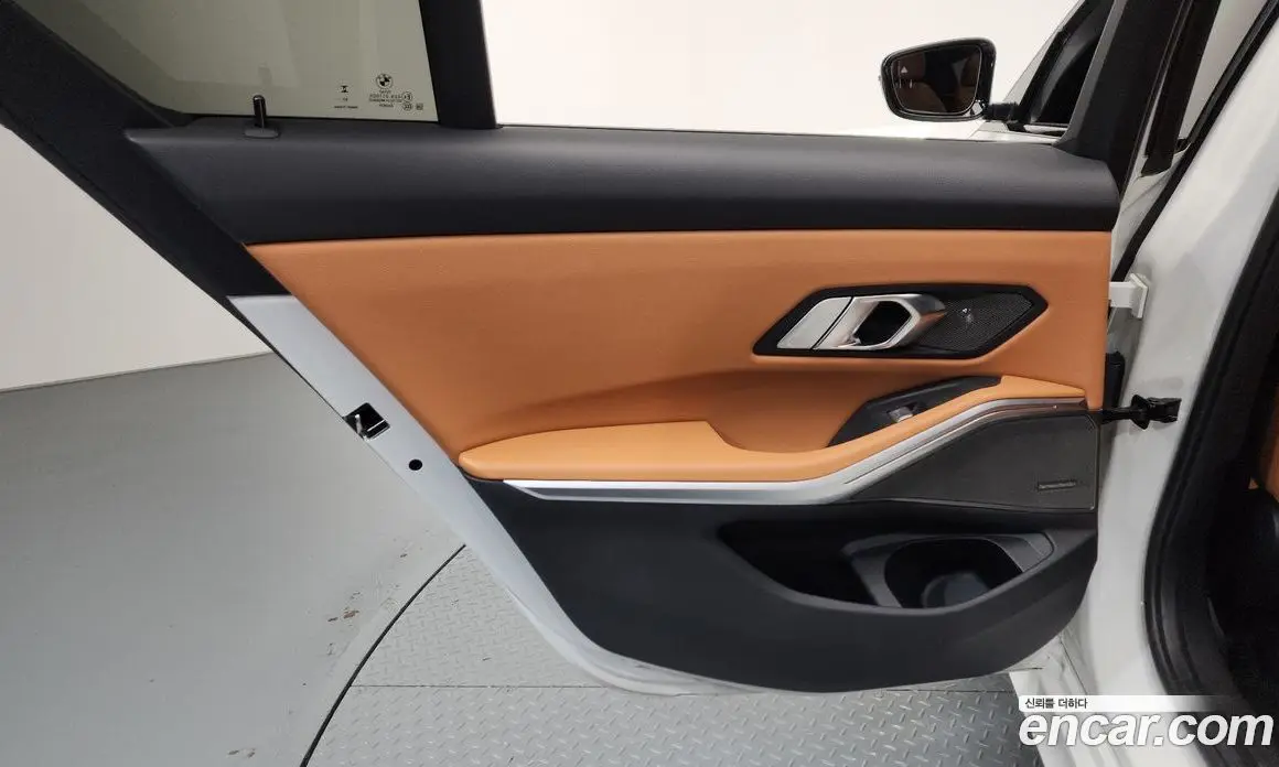 BMW 3 серия 2024 2.0 автомат (гидро), фото 15