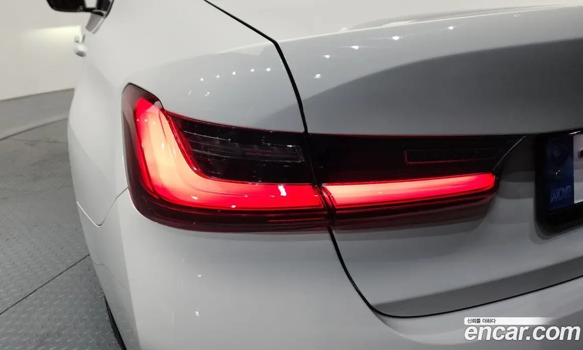 BMW 3 серия 2024 2.0 автомат (гидро), фото 9