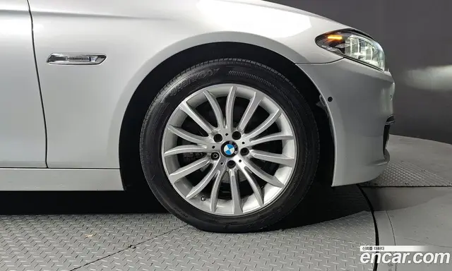 BMW 5 серия 2015 2.0 автомат (гидро), миниатюра 5