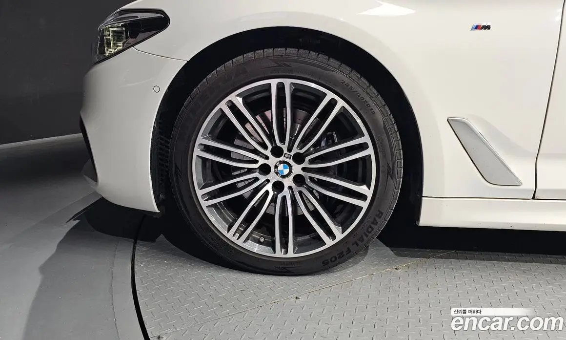 BMW 5 серия 2020 2.0 автомат (гидро), фото 5