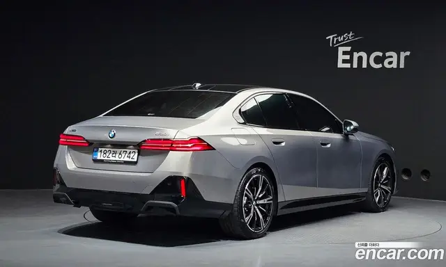 BMW 5 серия 2025 2.0 автомат (гидро), миниатюра 2