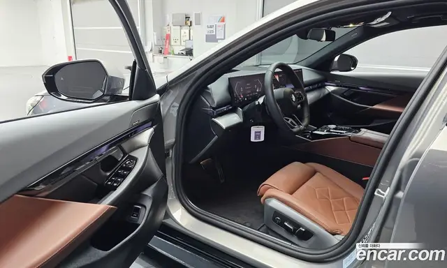 BMW 5 серия 2025 2.0 автомат (гидро), миниатюра 10