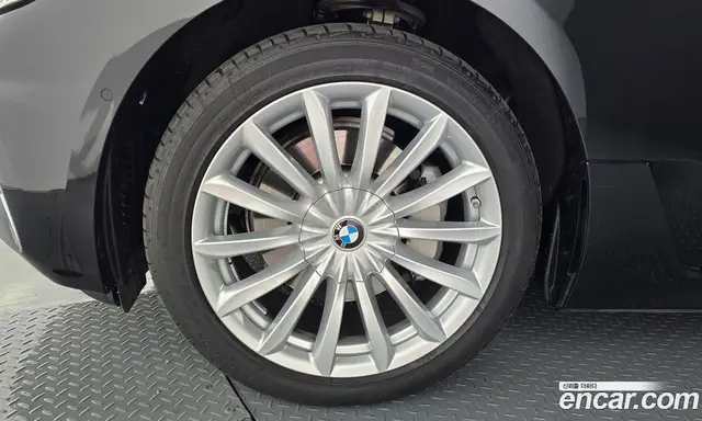 BMW 6 серия 2024 3.0 автомат (гидро), миниатюра 5