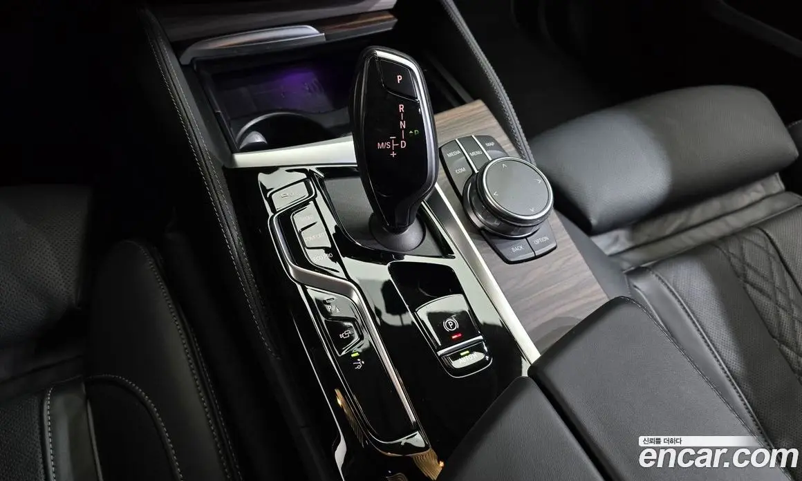 BMW 6 серия 2024 3.0 автомат (гидро), фото 9