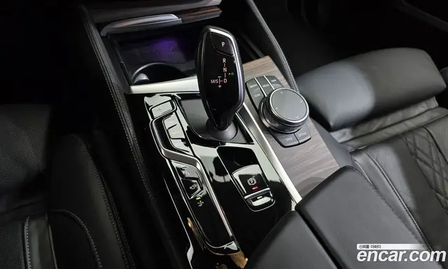 BMW 6 серия 2024 3.0 автомат (гидро), миниатюра 9