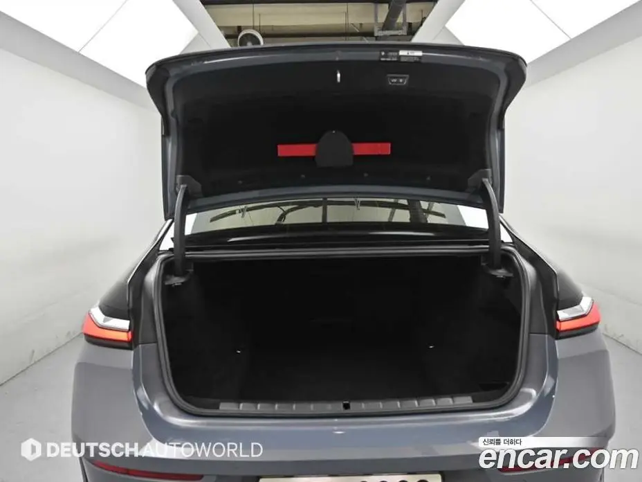 BMW 7 серия 2023 3.0 автомат (гидро), фото 19