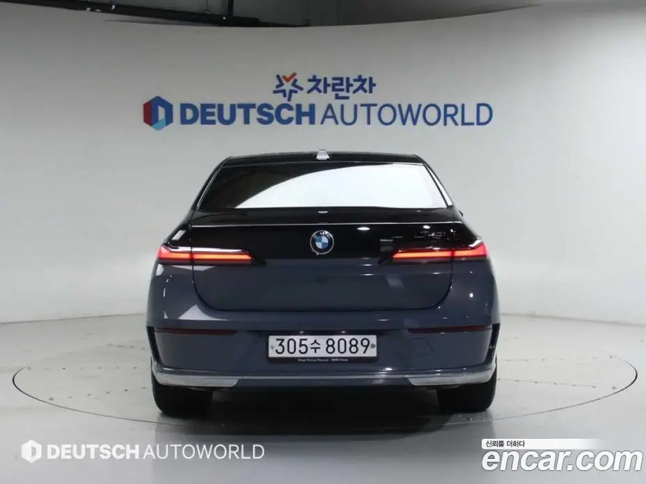 BMW 7 серия 2023 3.0 автомат (гидро), фото 4