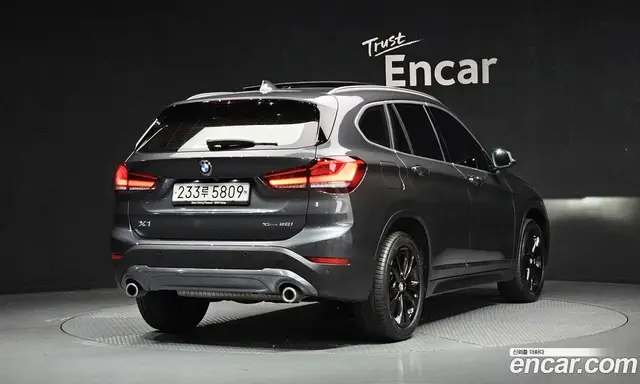 BMW X1 2020 2.0 автомат (гидро), миниатюра 2