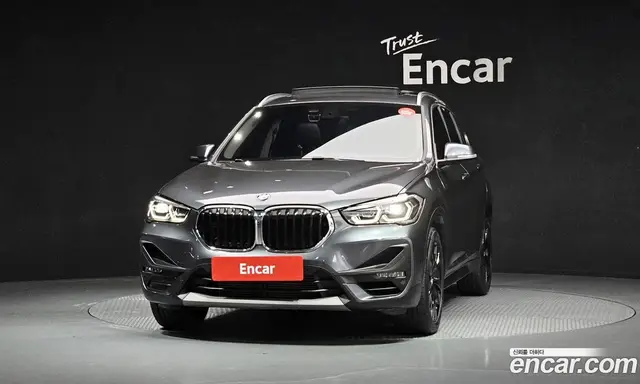 BMW X1 2020 2.0 автомат (гидро), миниатюра 3