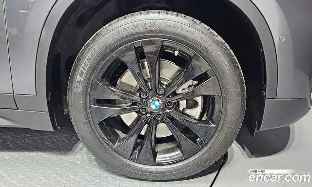 BMW X1 2020 2.0 автомат (гидро), миниатюра 7
