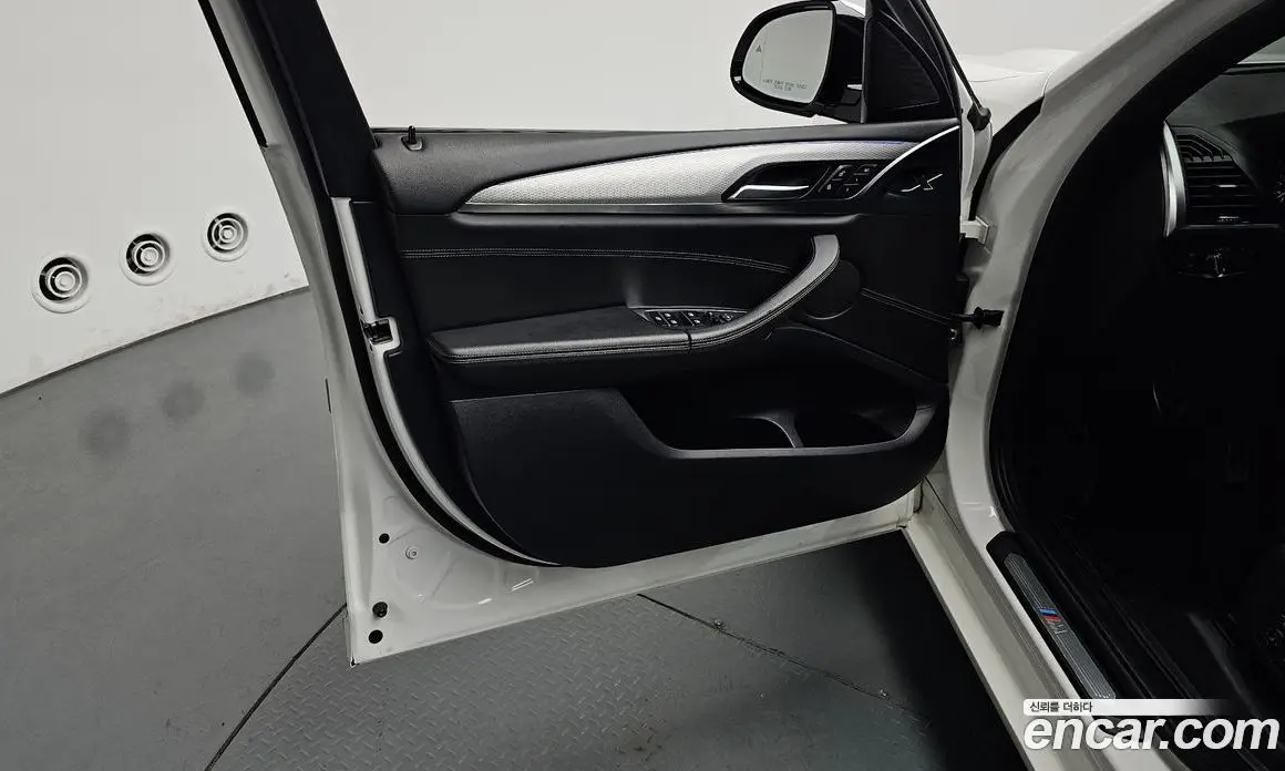 BMW X3 2018 2.0 автомат (гидро), фото 13