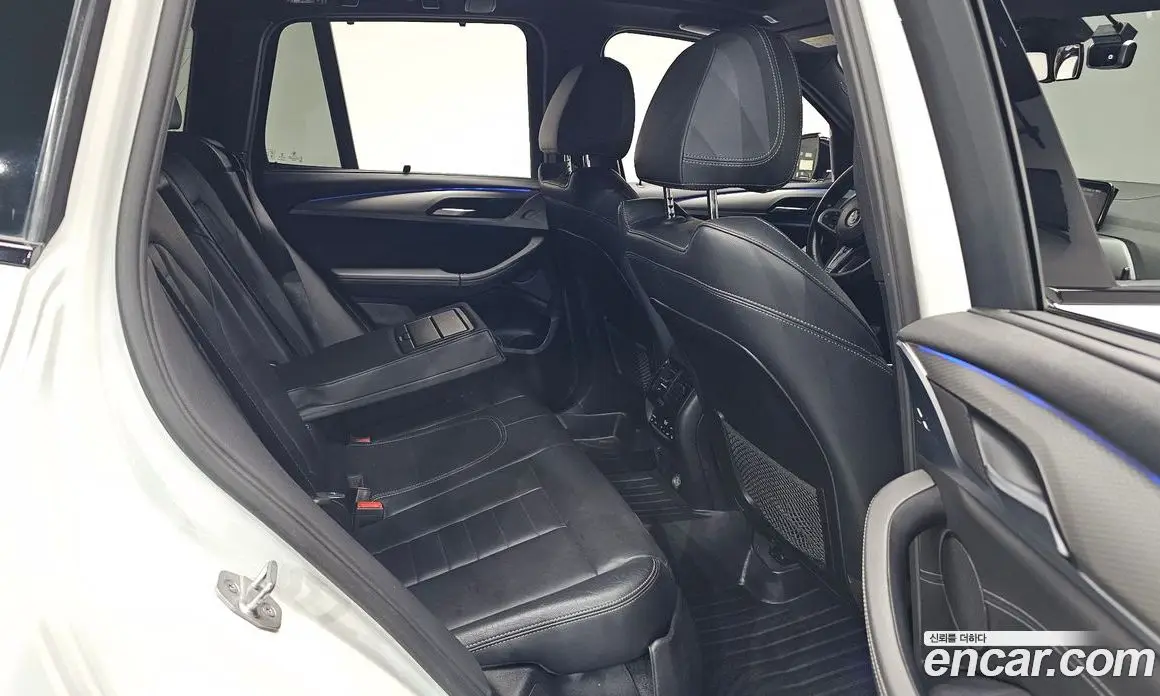 BMW X3 2018 2.0 автомат (гидро), фото 16