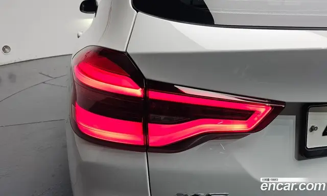 BMW X3 2018 2.0 автомат (гидро), миниатюра 8