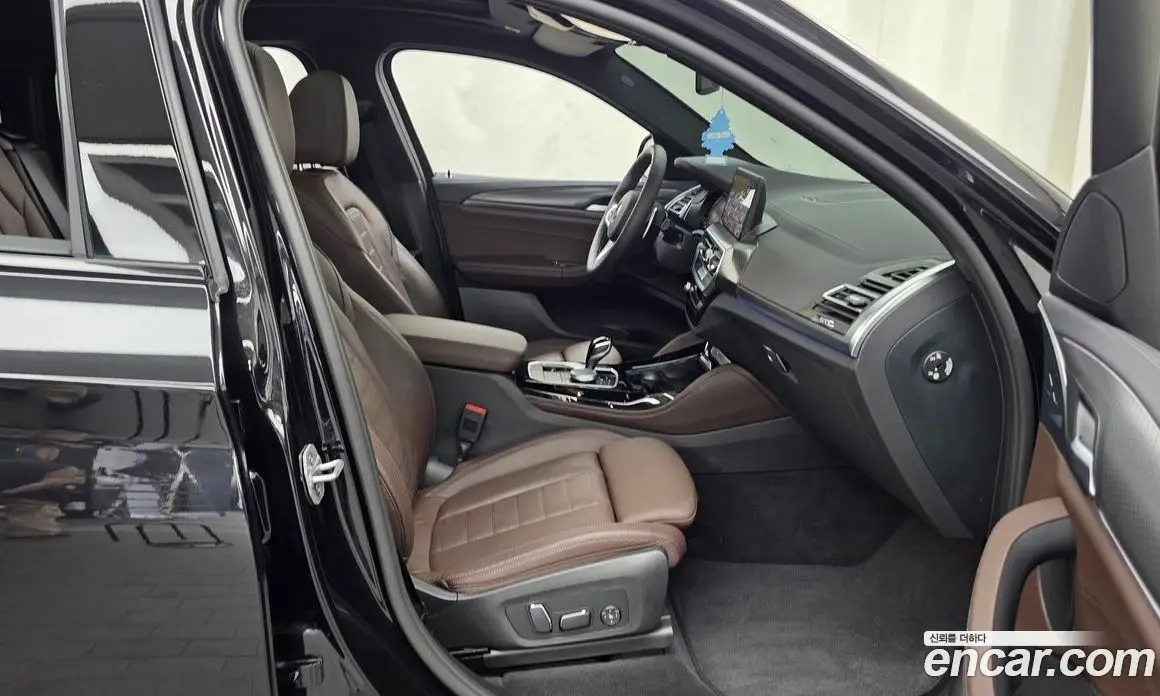 BMW X4 2025 2.0 автомат (гидро), фото 17